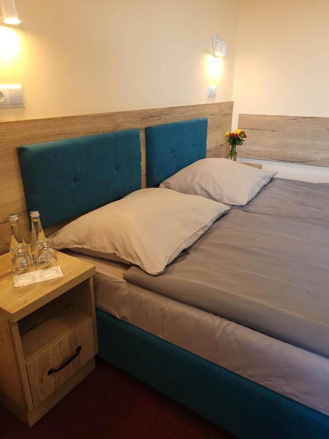 Bed and Breakfast Zlote Pioro Nisko Esterno foto